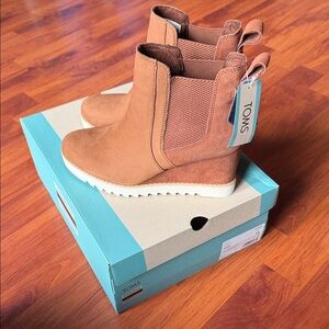 TOMS Women's Brown Wedge Ankle Booties 7.5 NWT